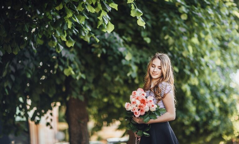 A Guide to Matching Graduation Bouquets to Different Academic Courses